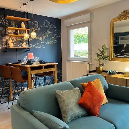 Apartment Retro-chic Elegance With Terrace Near Tramway