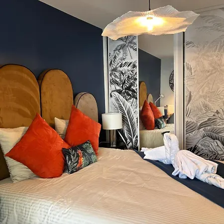 Retro-chic Elegance With Terrace Near Tramway Apartment Saint-Priest (Rhone)
